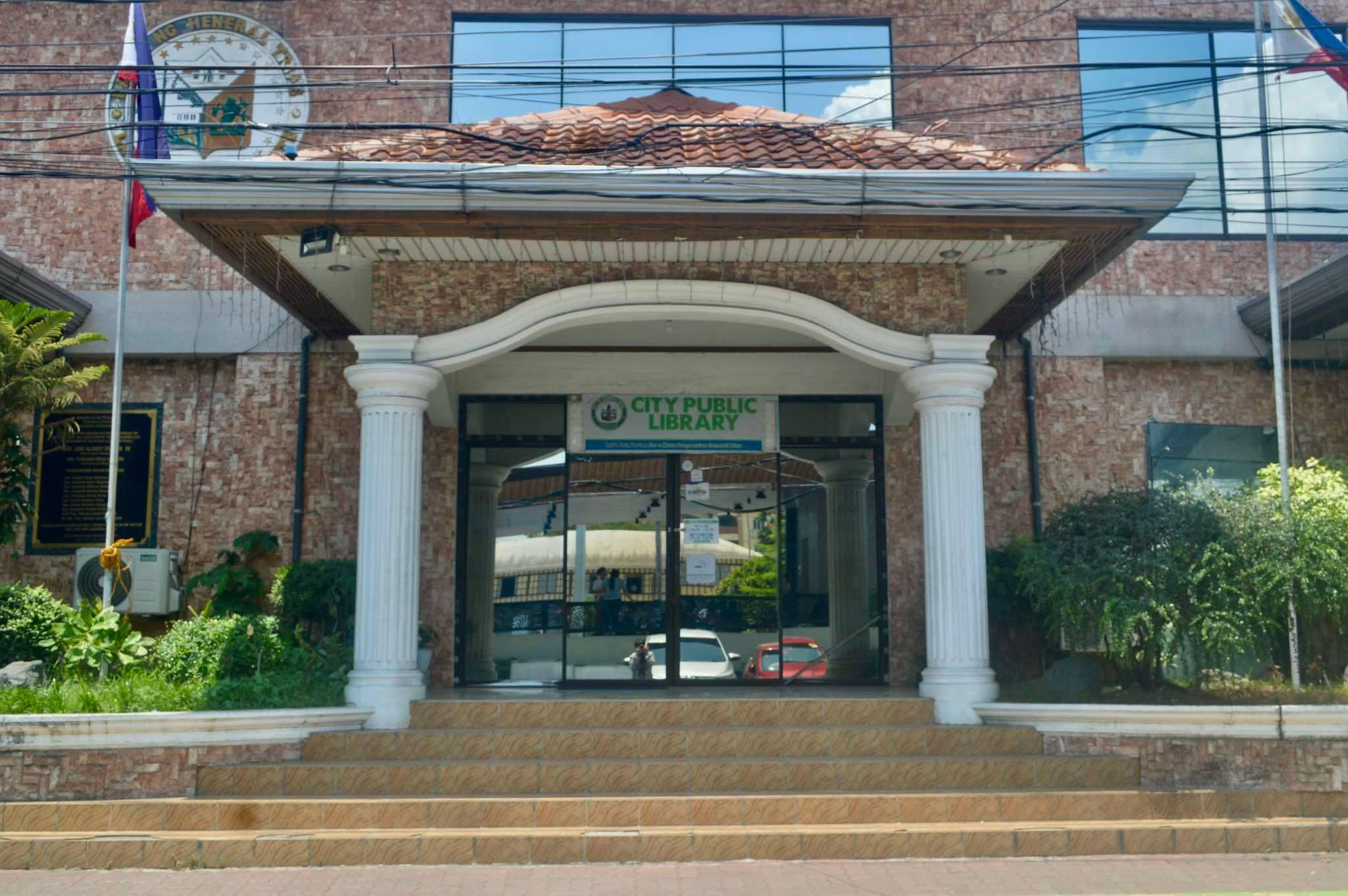 Original library building from 2006